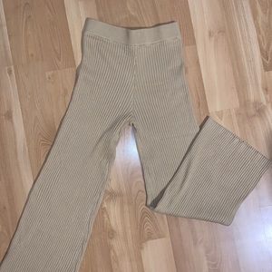 Petite Flared Ribbed Pants